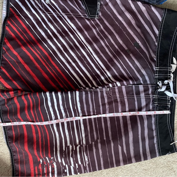 🟧FREE ADD-ON🟧 SPLIT • Men’s Board Shorts • 34” waist • black/red - Picture 6 of 8